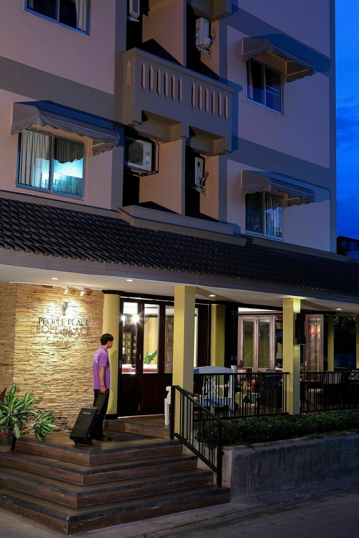 People Place Classic Hotel Sha Extra Plus شيانغ ماي المظهر الخارجي الصورة